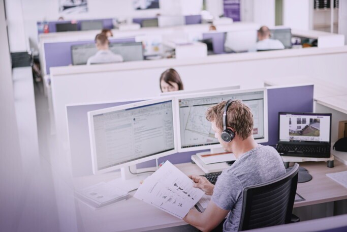 Spezialist Second Level Support - Kundendienst (m/w/d), 1. Bild